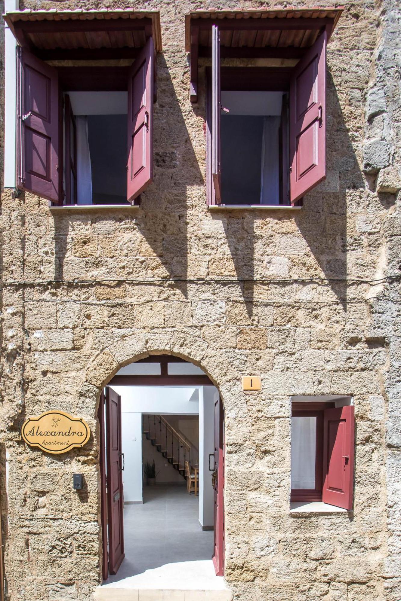 Вілла Alexandras Stone House Rhodes City Екстер'єр фото